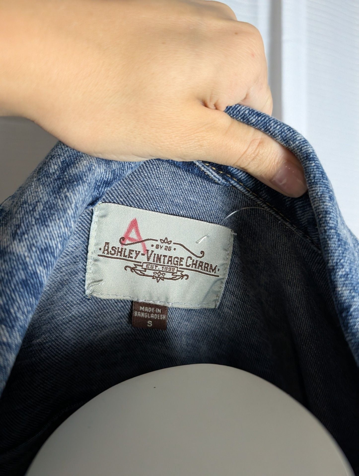 Product thumbnail 4