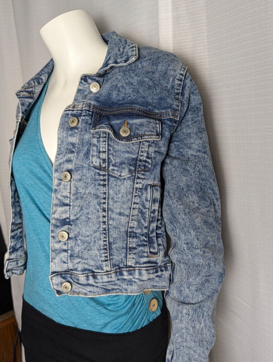 Product thumbnail 3