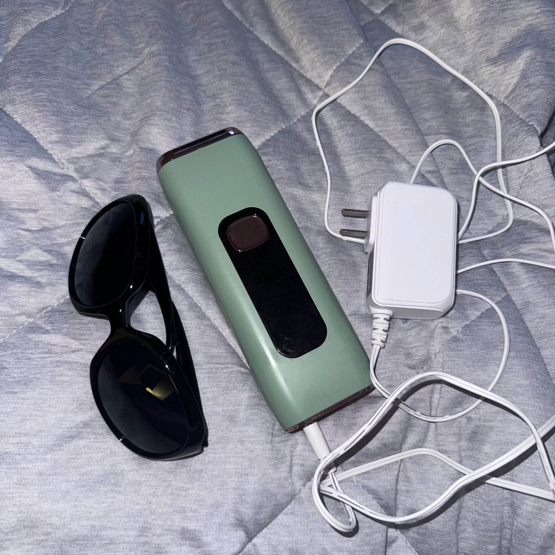 A106 IPL Permanent Laser Hair Removal Device, Emerald Green 1