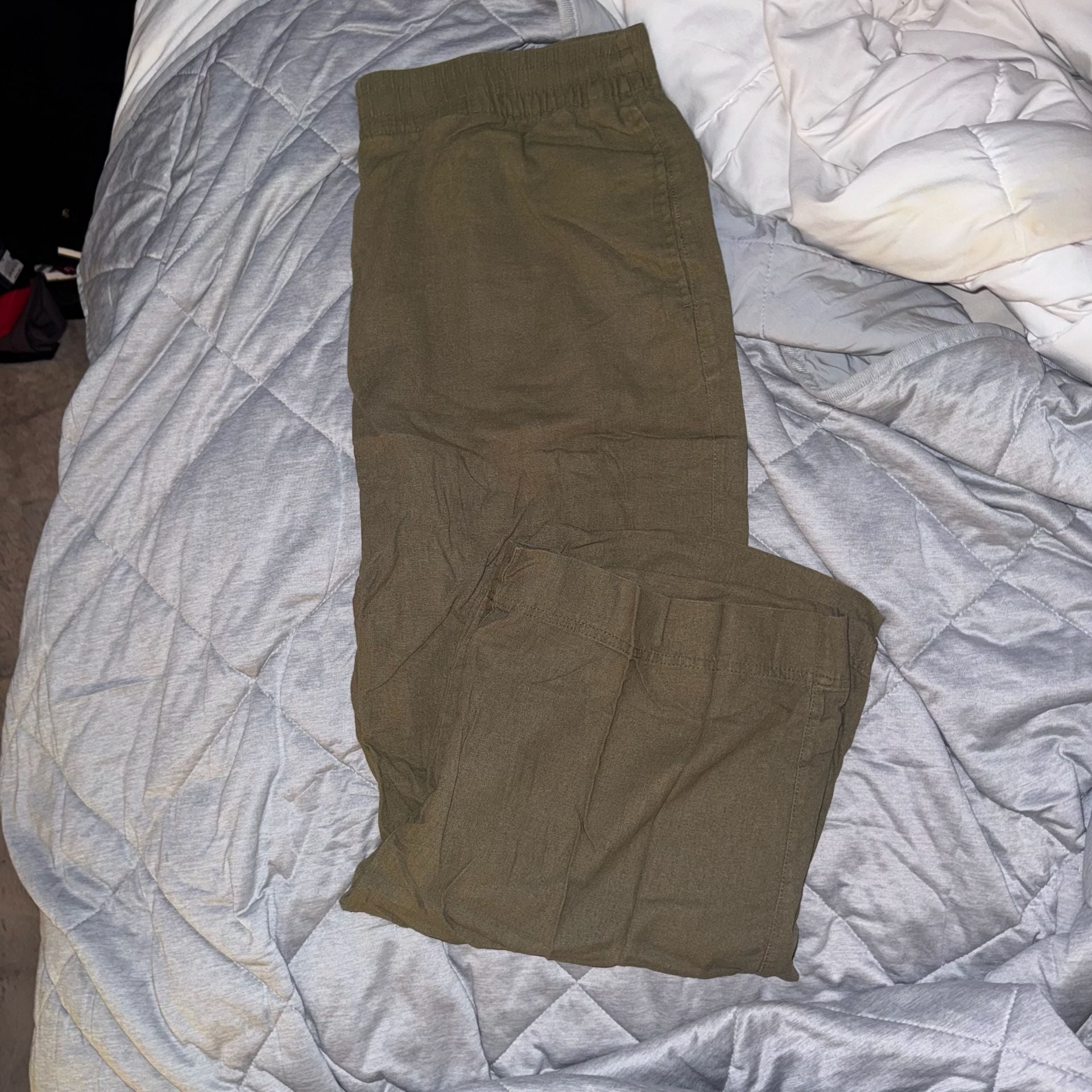 Old Navy High-Rise Wide-Leg Comfort Waistband Pants 1