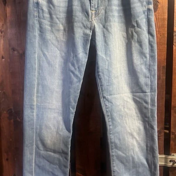 7ForAllMankind High Rise Skinny Ankle Jeans W/ Raw Hem, Light Wash, Size 28