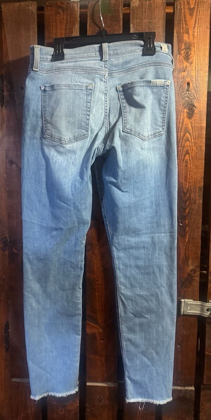 7ForAllMankind High Rise Skinny Ankle Jeans W/ Raw Hem, Light Wash, Size 28 5