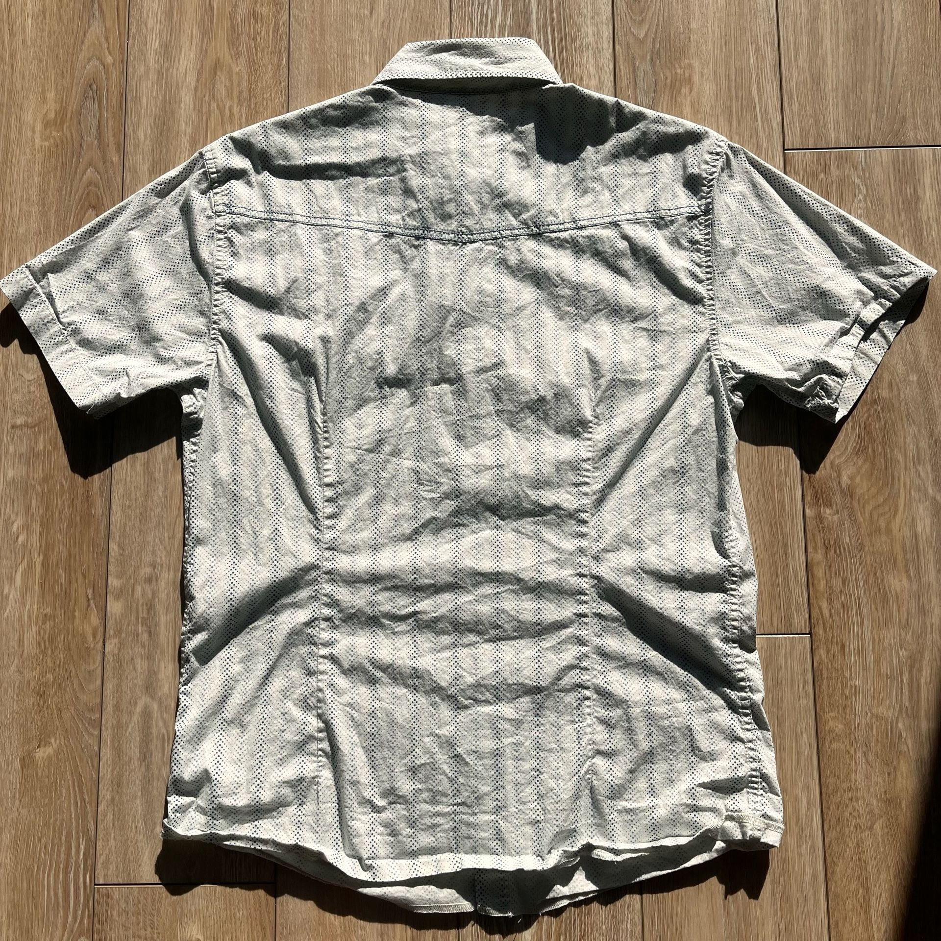 Oakley Men's Short Sleeve Button-Down Shirt with Dot Pattern 10