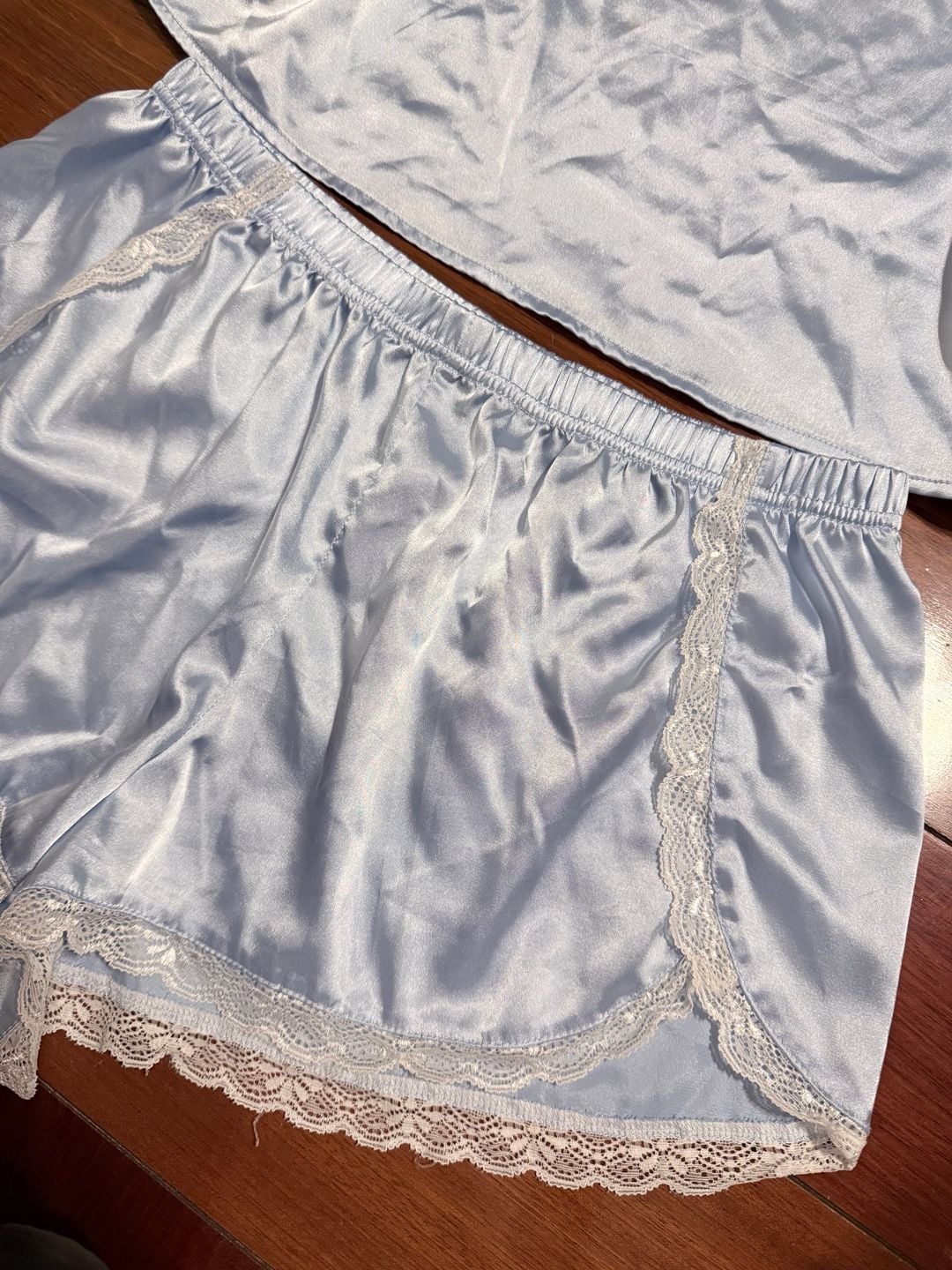 Ekouaer Women's Light Blue Satin Lace-Trim Cami and Shorts Pajama Set 3