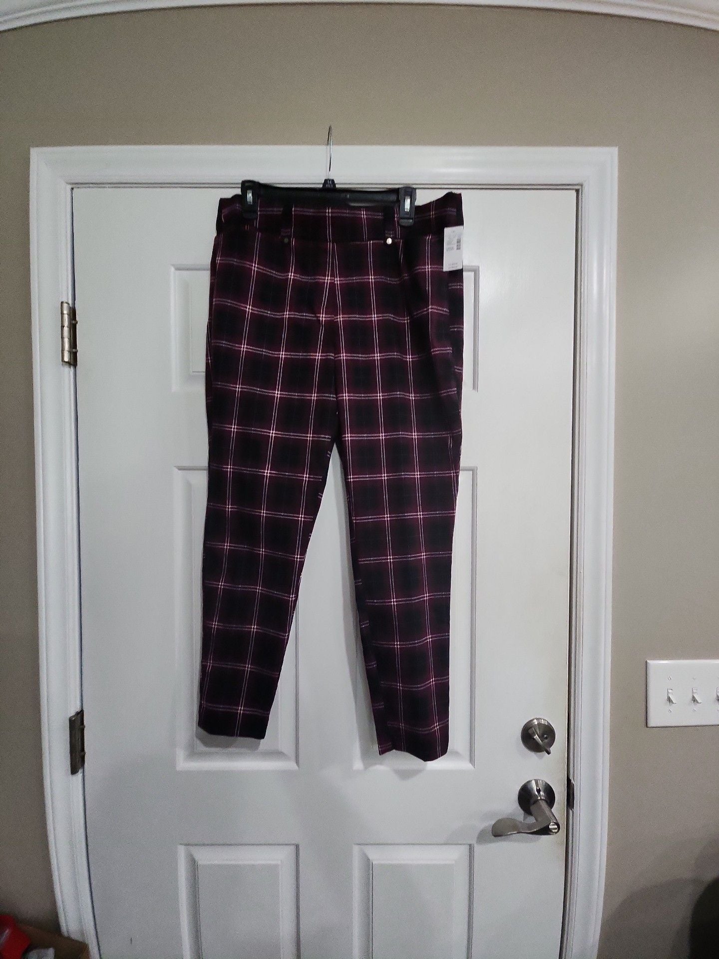 Maurices pull on skinny bengaline mid rise pants size Large short 3