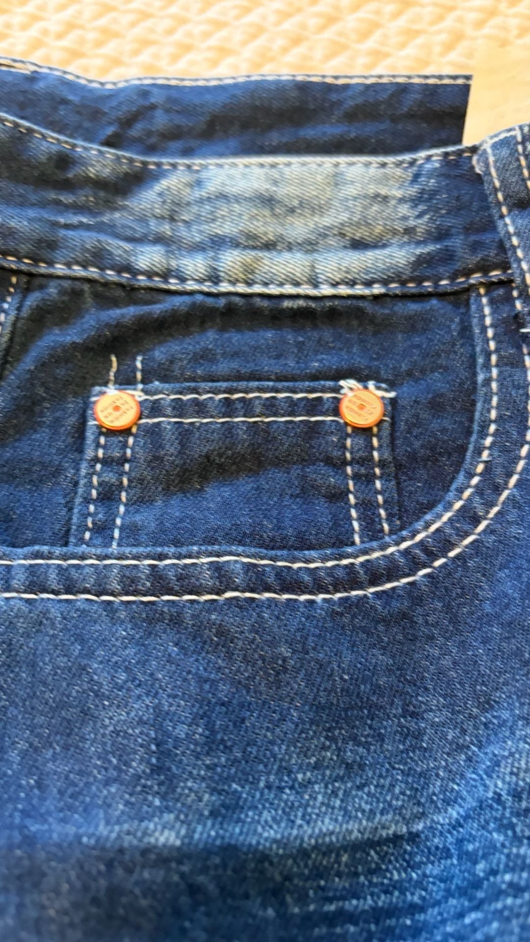 NWT Fashion On Fashion Men’s Distressed Denim Shorts Size 36 Dark Wash Ripped 14