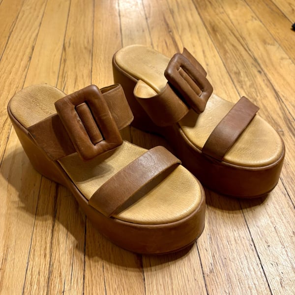 Chocolat Blu Kaira Leather Platform Wedge Sandals in Camel
