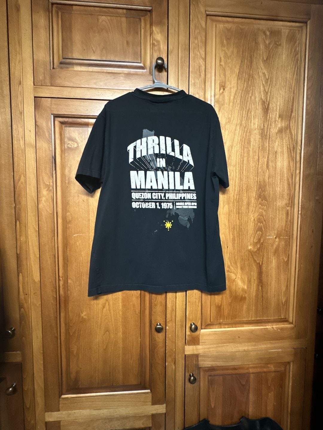 Muhammad Ali Thrilla in Manila Graphic T-Shirt 3