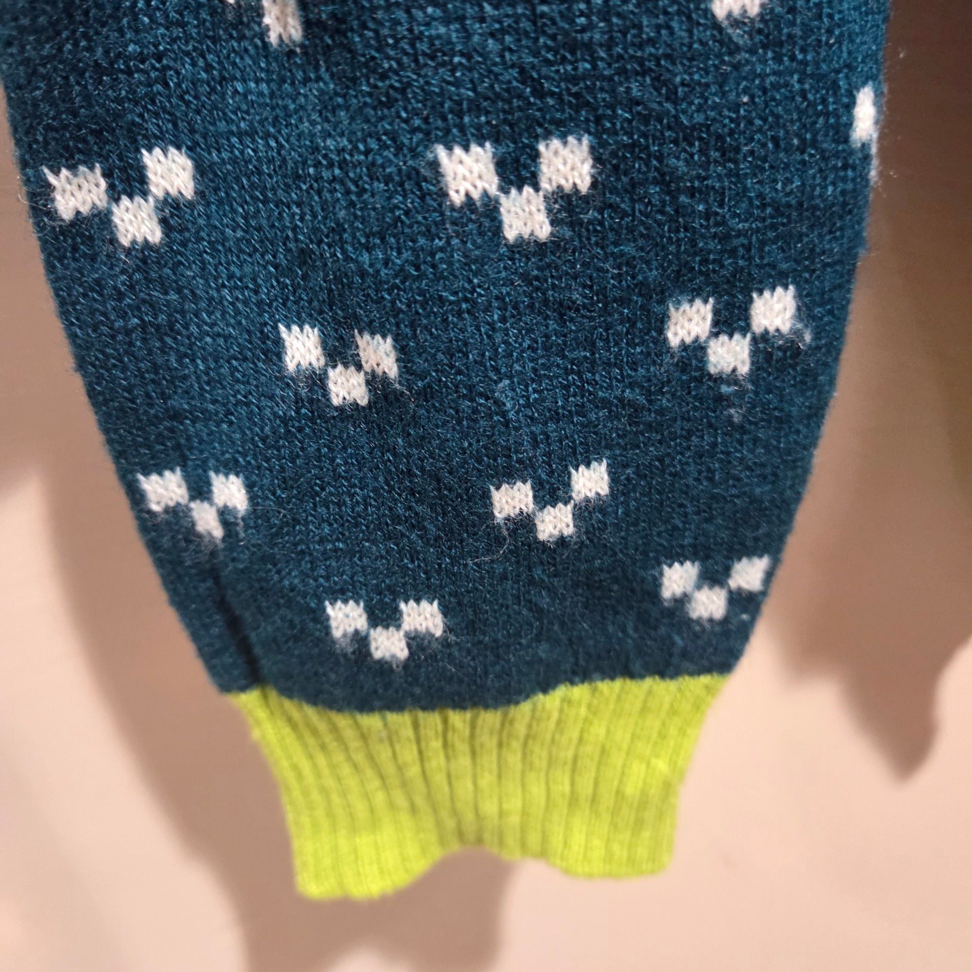Star Wars Baby Yoda 'Joy In The Galaxy' Knit Christmas Sweater Sm 6