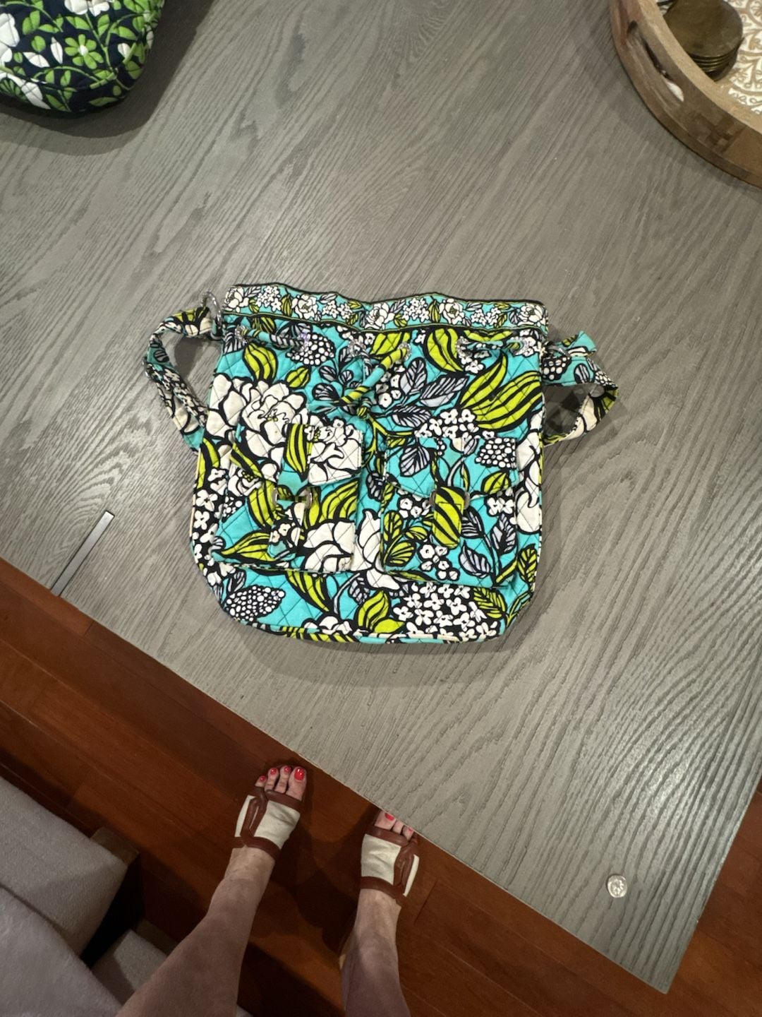 Vera Bradley Island Blooms Front Pockets Cinch Bucket Bag 2