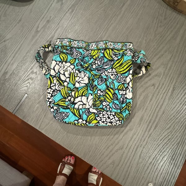 Vera Bradley Island Blooms Front Pockets Cinch Bucket Bag
