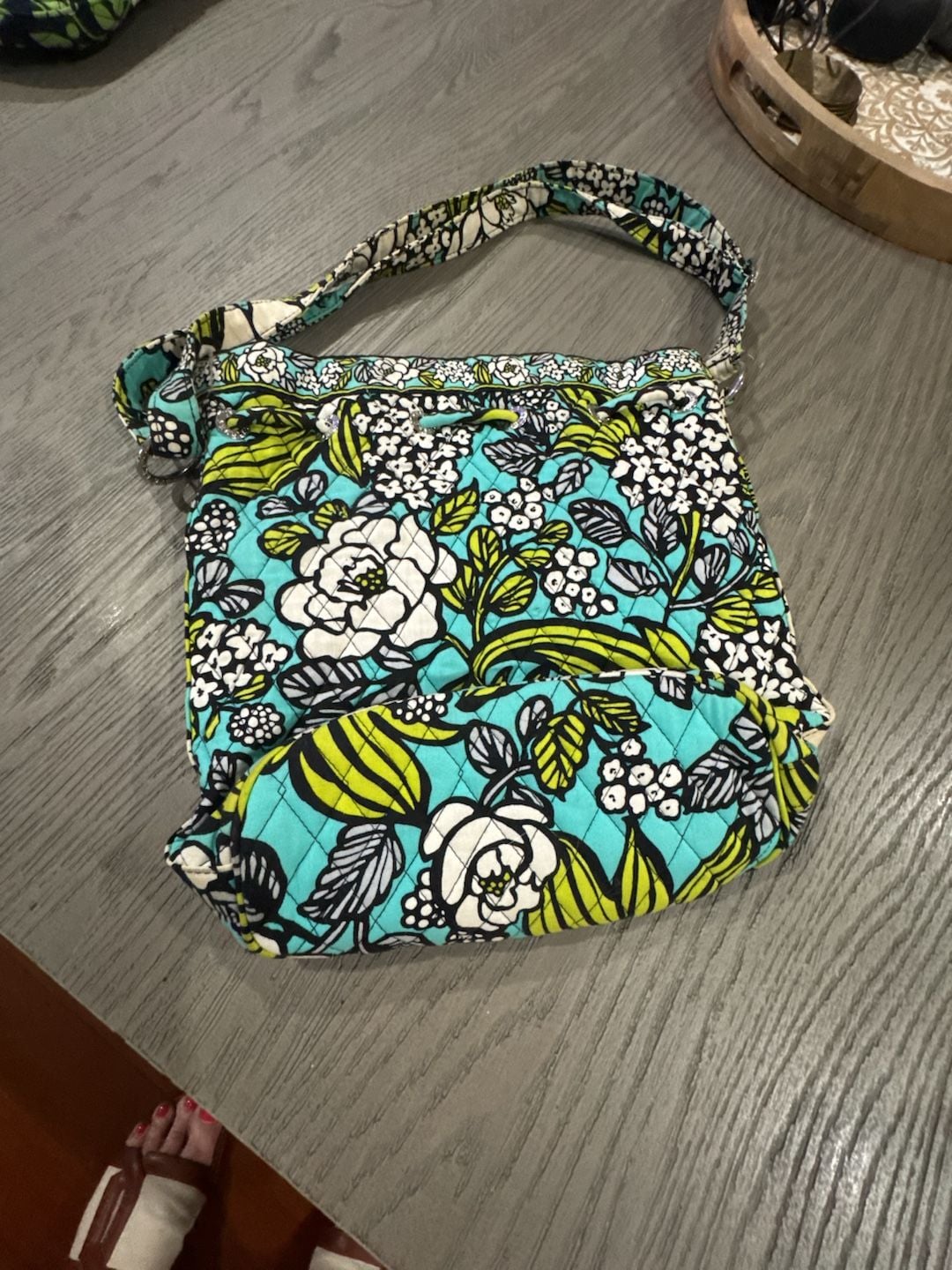 Vera Bradley Island Blooms Front Pockets Cinch Bucket Bag 7