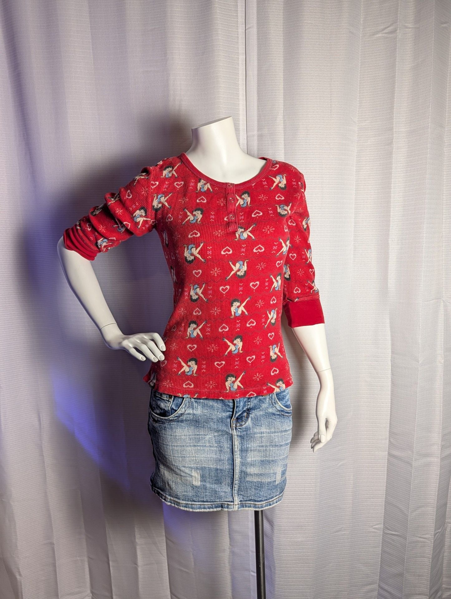 Y2k Betty Boop Red Waffle Knit Henley Long Sleeve Top 3