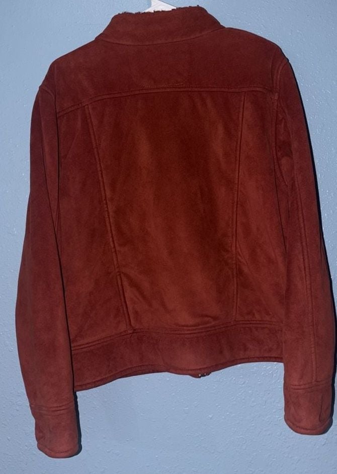 Product thumbnail 4