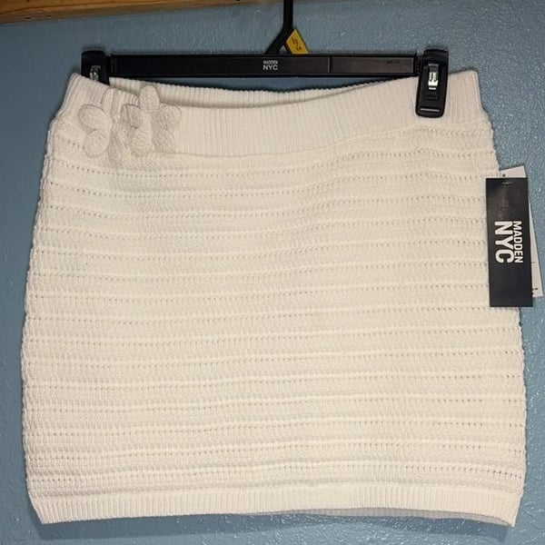 Madden NYC Women's 3D Crochet Cotton Mini Skirt with Floral Detail