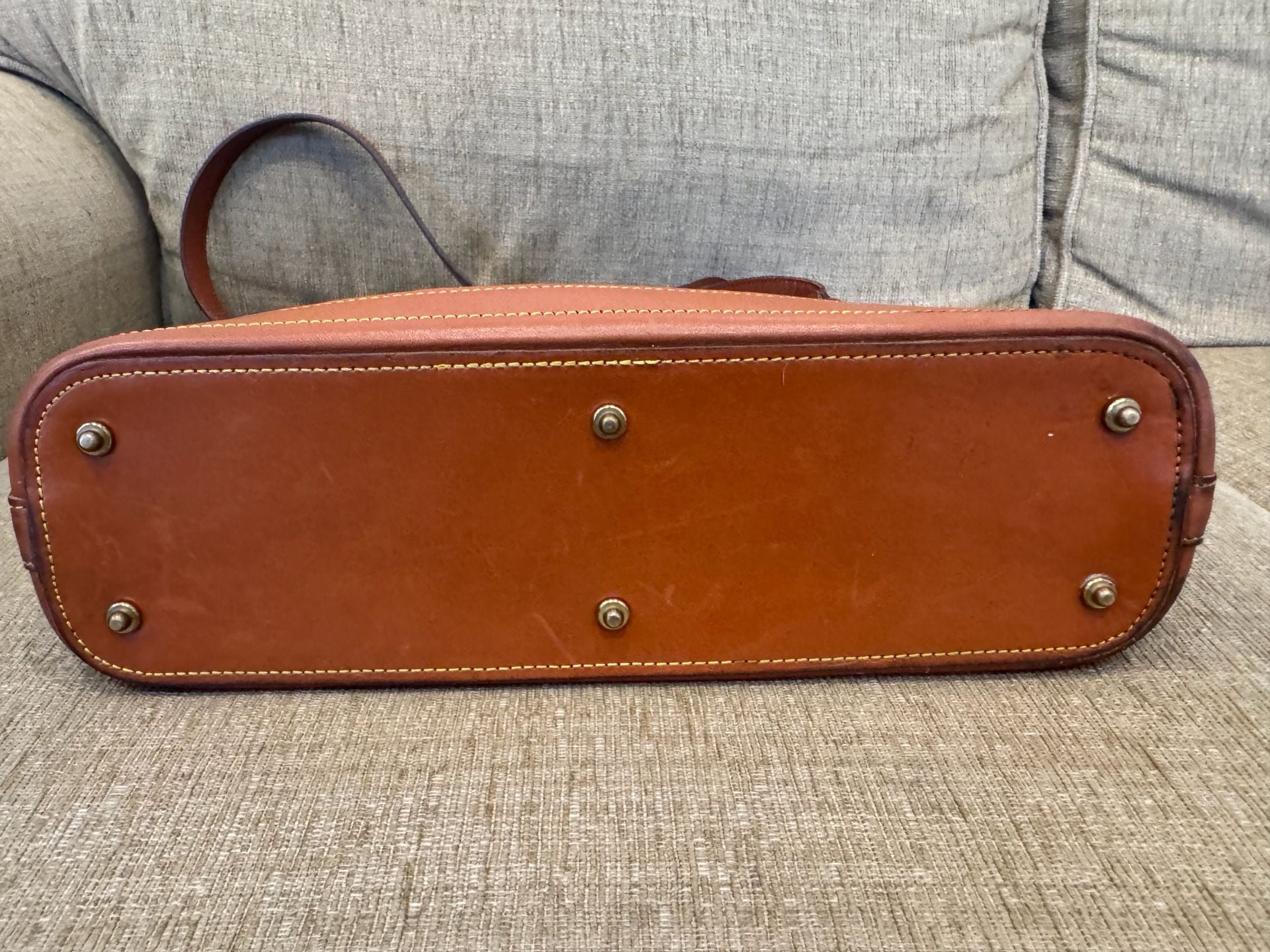 Vintage Dooney & Bourke All Weather Leather Hobo Shoulder Bag 6