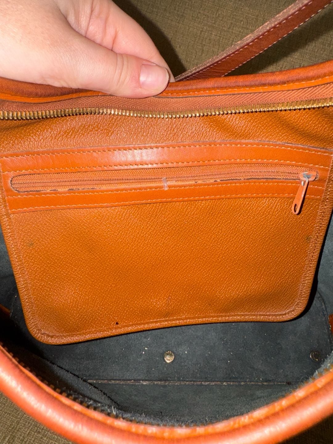 Vintage Dooney & Bourke All Weather Leather Hobo Shoulder Bag 14
