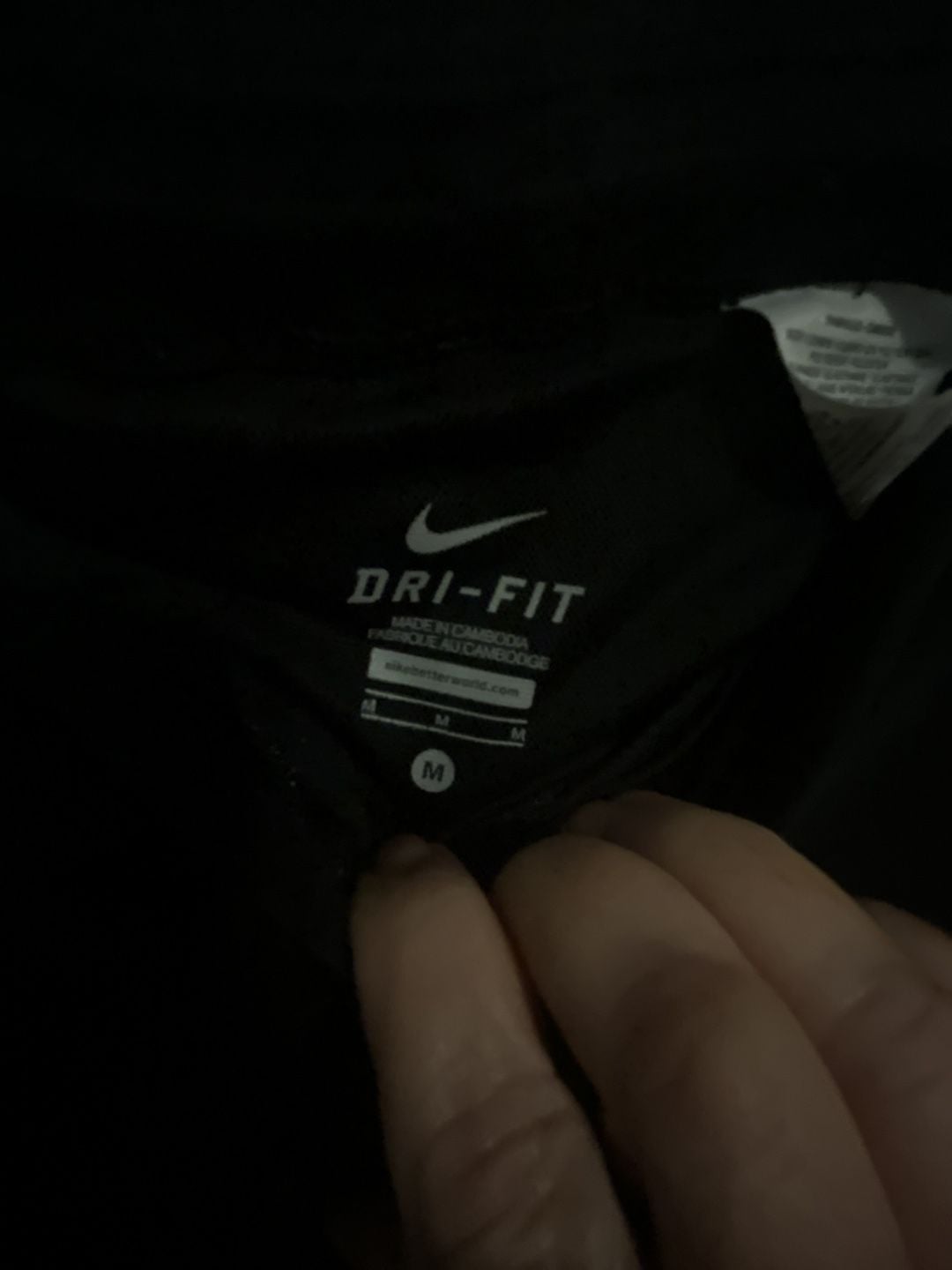 Nike Women's Dri-Fit Running Capri Leggings with Zipper Pocket and Reflective Accents 2