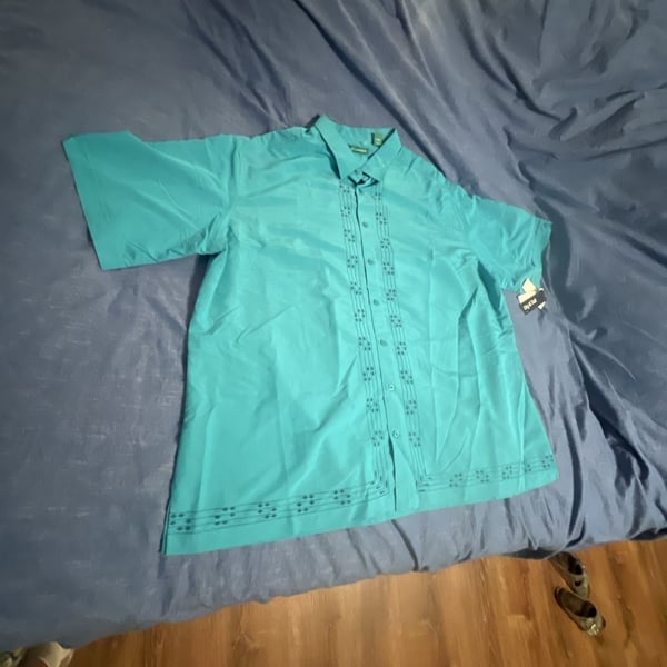 Cubavera Men's Big & Tall Diamond Print Embroidered Guayabera Shirt