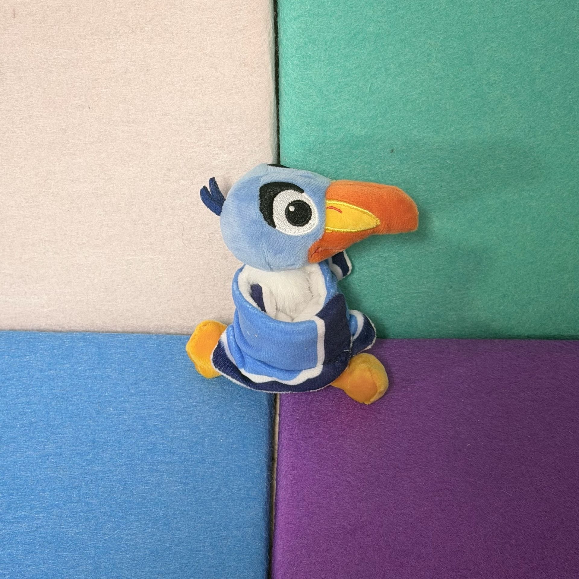 Disney The Lion King Zazu Plush Slap Bracelet Toy 1