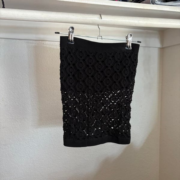 black tube top