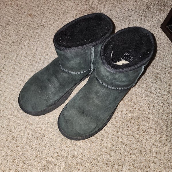 UGG Classic Mini II Suede Ankle Boots in Black - Women's Size 8