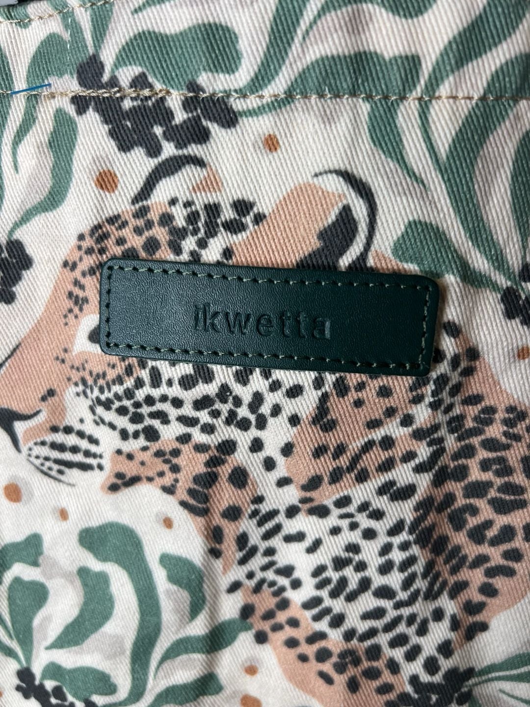 Ikwetta Leopard Print Canvas Tote Bag with Green Handles 3
