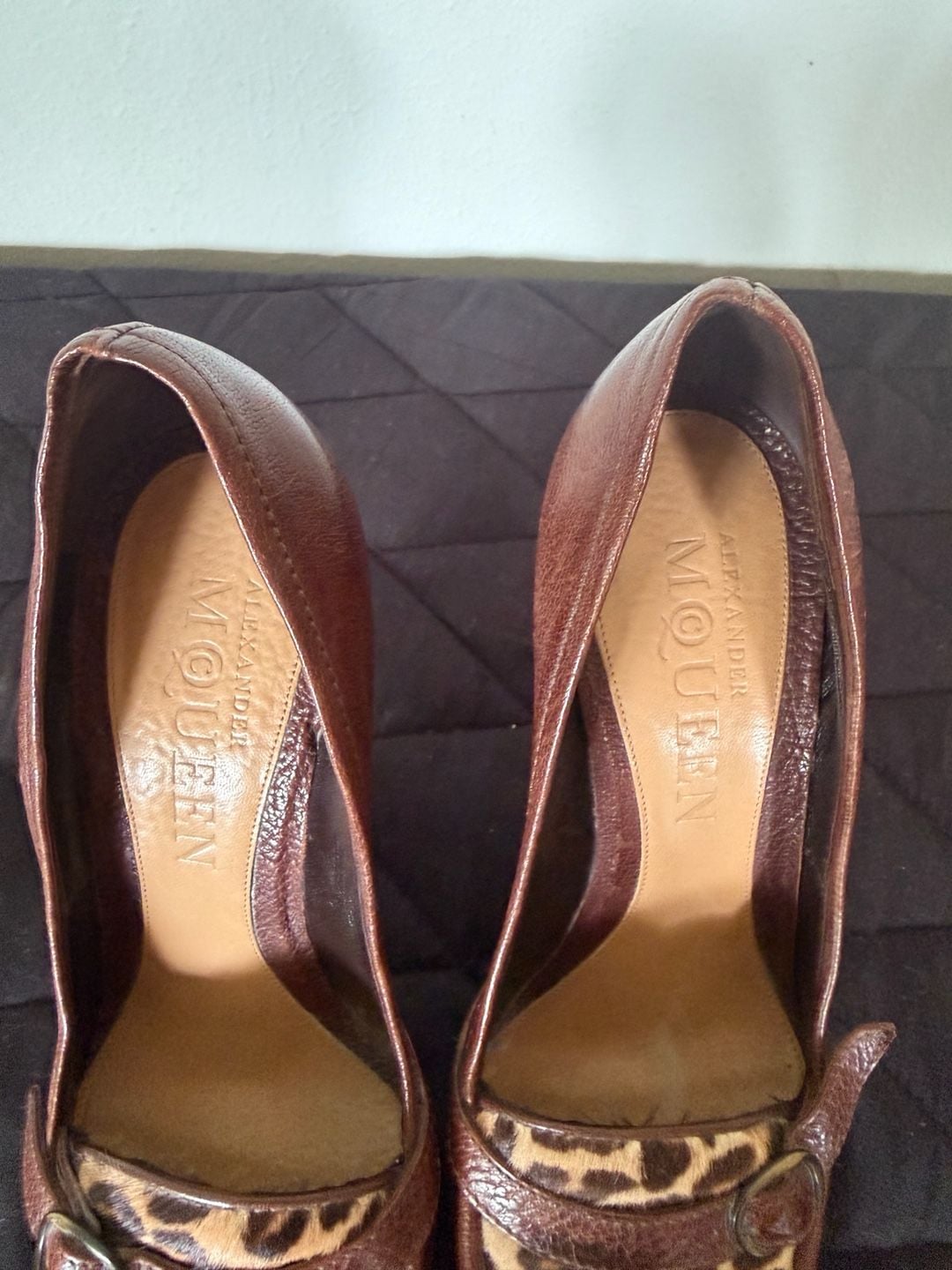 Alexander McQueen Brown Leather and Leopard Print Calf Hair Pointed Toe Platform Heels 8