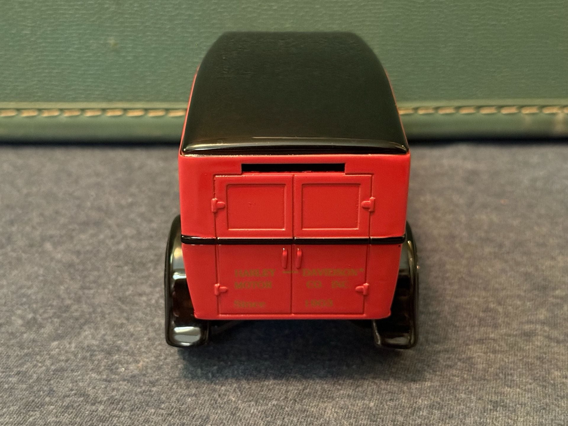 Liberty Classics Harley-Davidson 1931 Ford Model A Panel Delivery Coin Bank 3