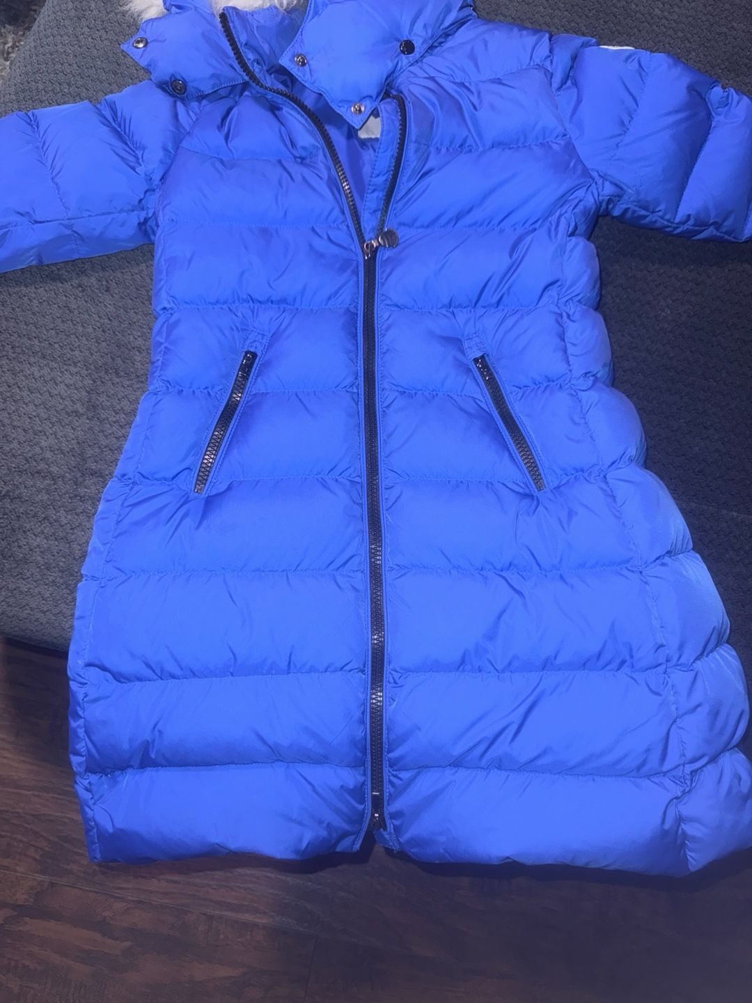 Moncler Enfant Abelle Long Down Puffer Coat with Fur Hood Girls size 8 4