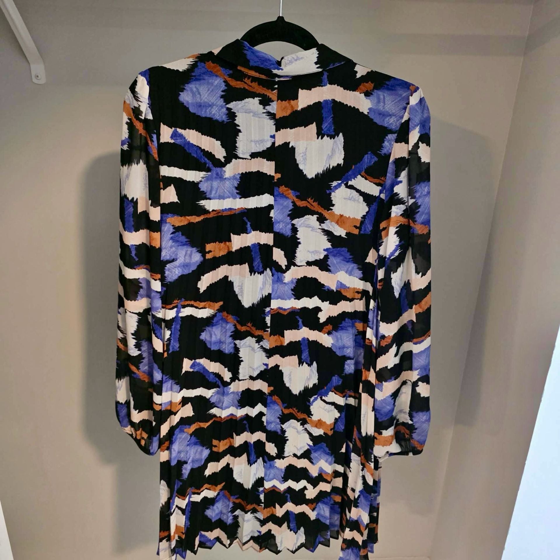 Nine West Multi-Color Abstract Print Long Sleeve Pleated Georgette Collar Dress 3