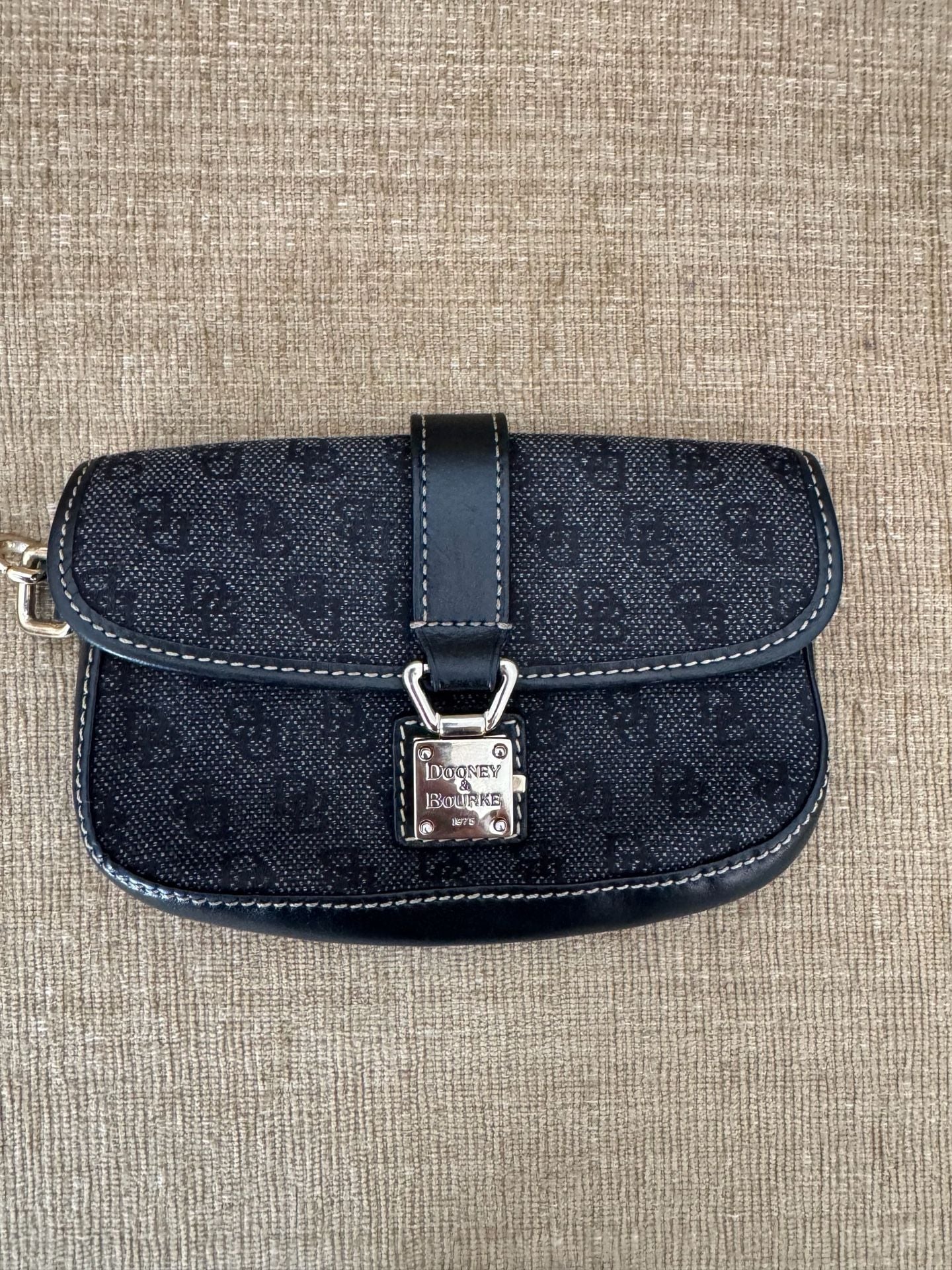 Dooney & Bourke Signature Jacquard Canvas and Leather Push Lock Wristlet 3