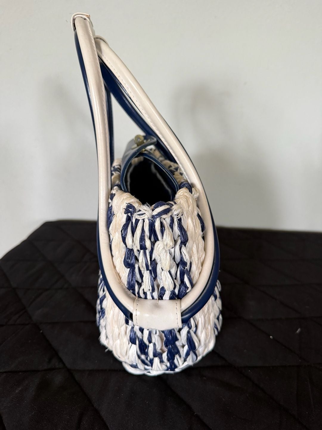 Vintage Walborg Hand-Crocheted Raffia Navy and White Stripe Top Handle Bag 10