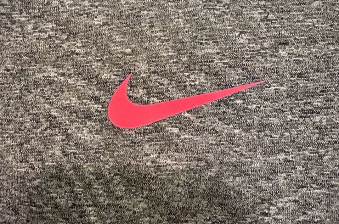 EUC Nike Dri-FIT Gray Long Sleeve Top w/ Neon Pink Logo & Sleeve Graphic, large 5