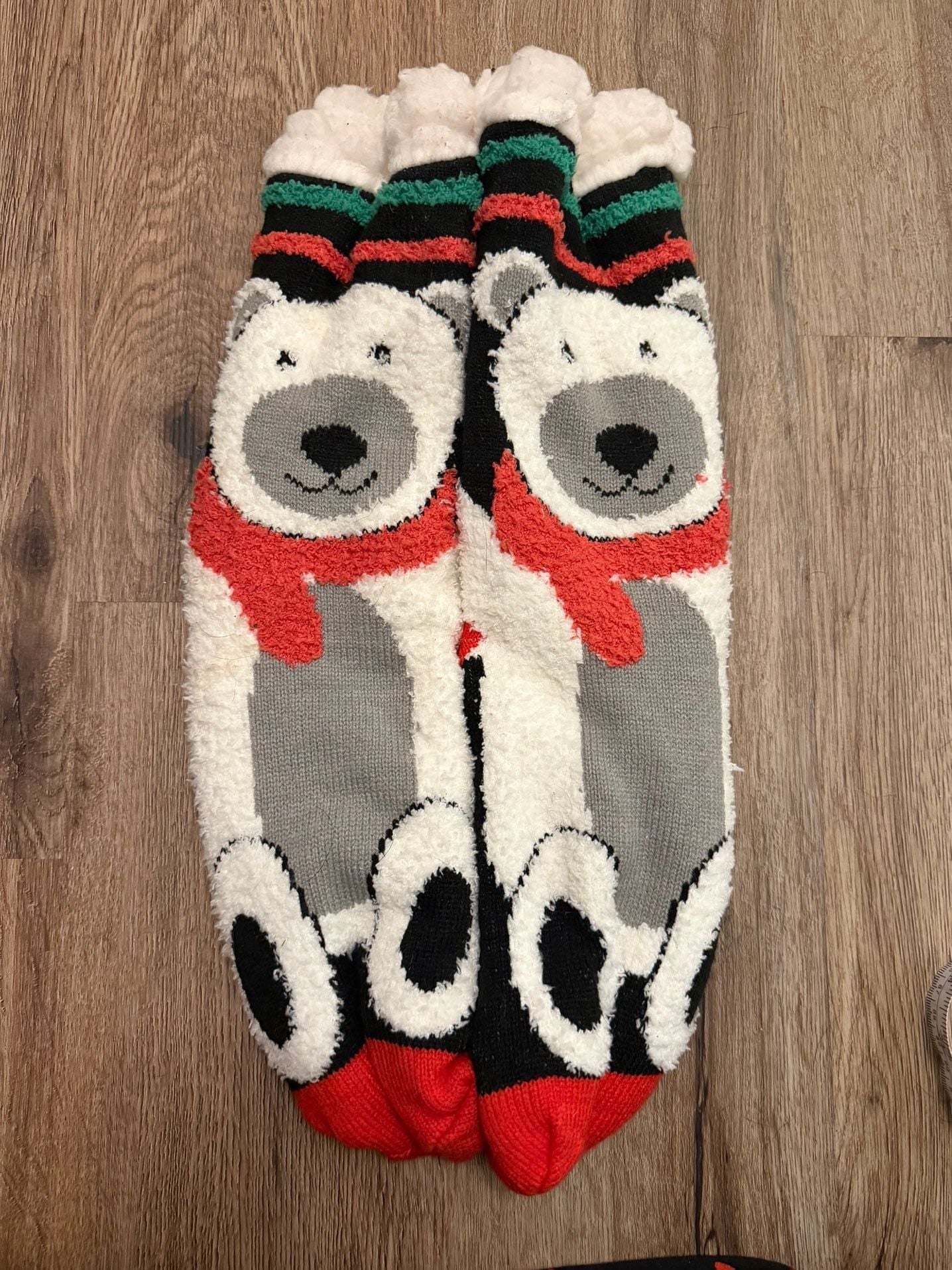 Polar Bear Fuzzy grippy socks 5