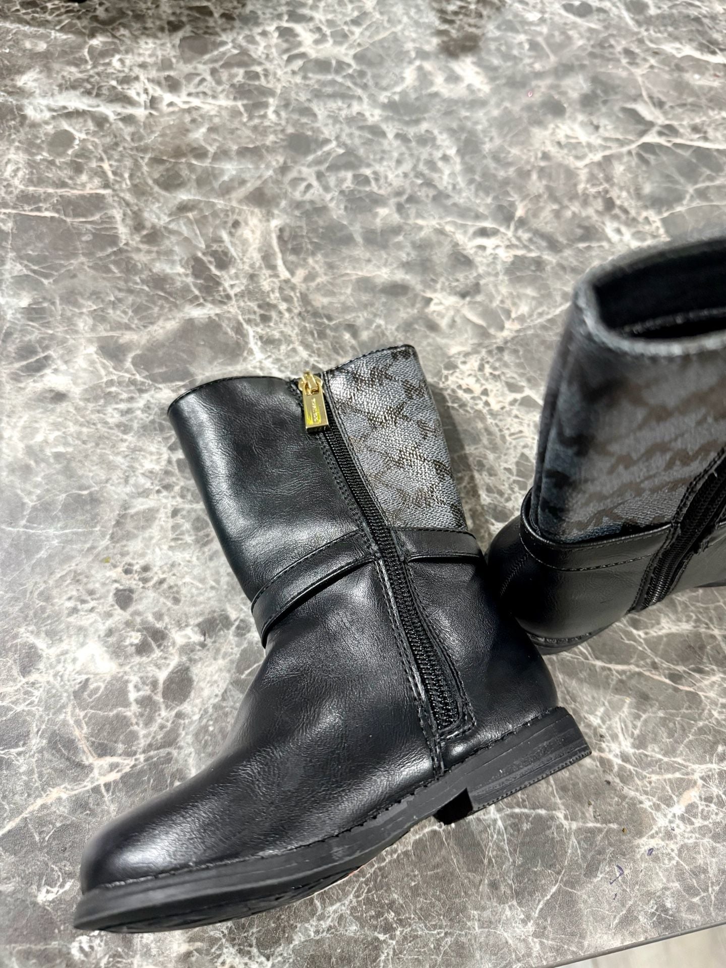 Michael Kors Girls Black Faux Leather Side Zip Riding Boots 5
