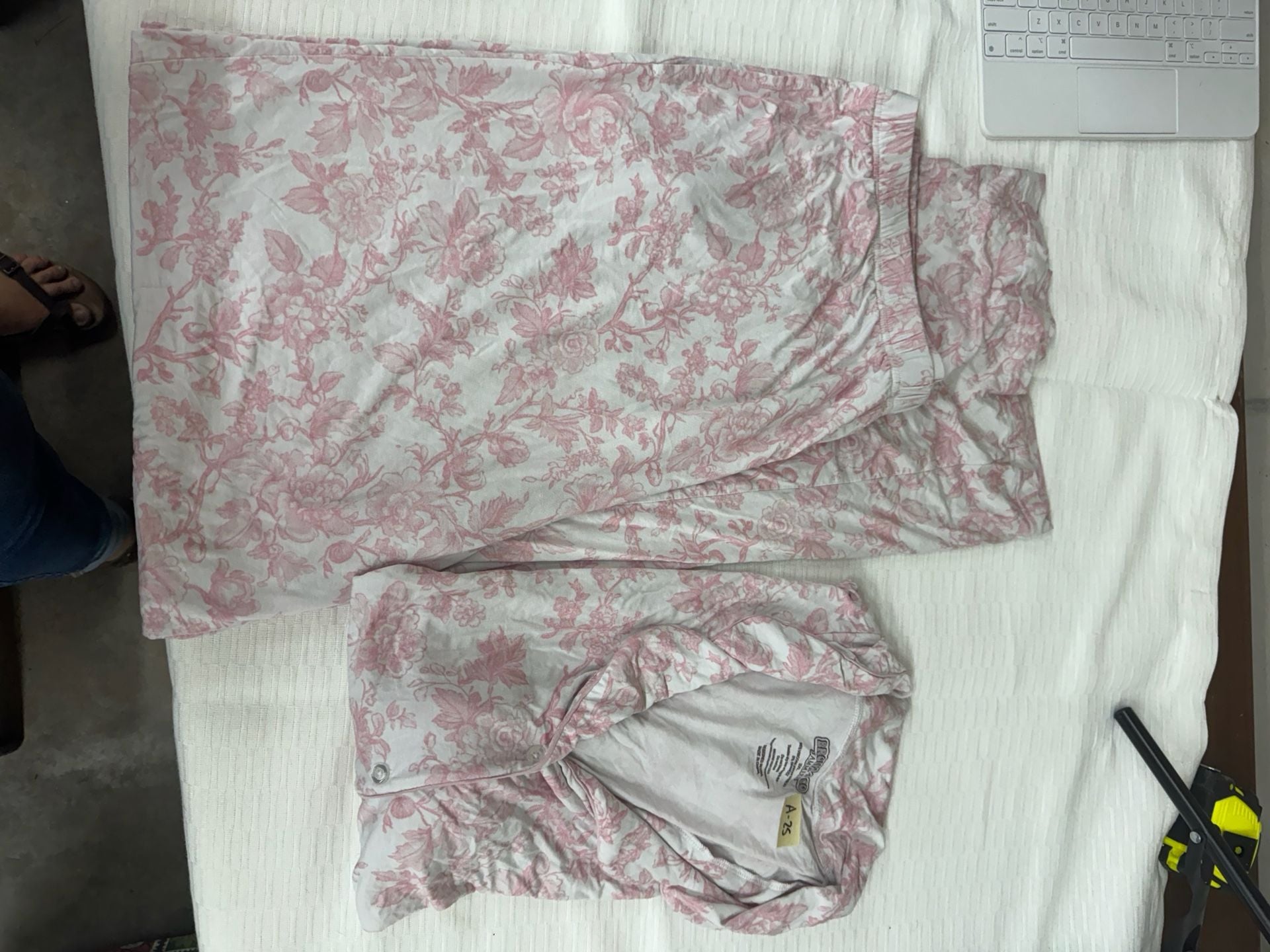 Bronx & Co Jammies Women's Floral Print Bamboo Pajama Set 1