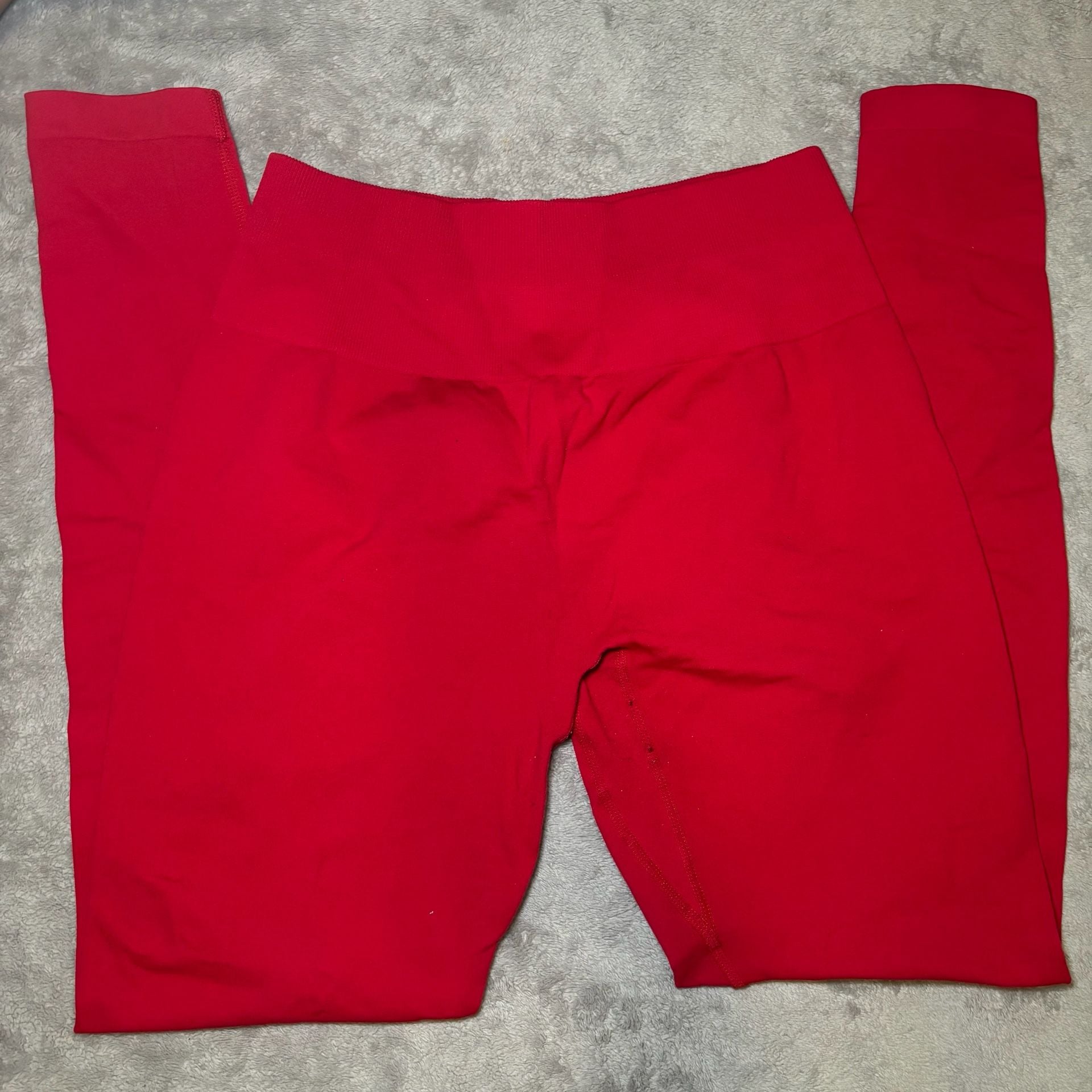 Aurola Seamless High-Waisted Gym Leggings in Red 2
