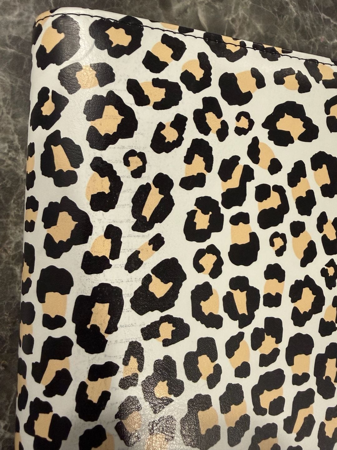 52 Agenda Leopard Print Ring-Bound Personal Planner 9