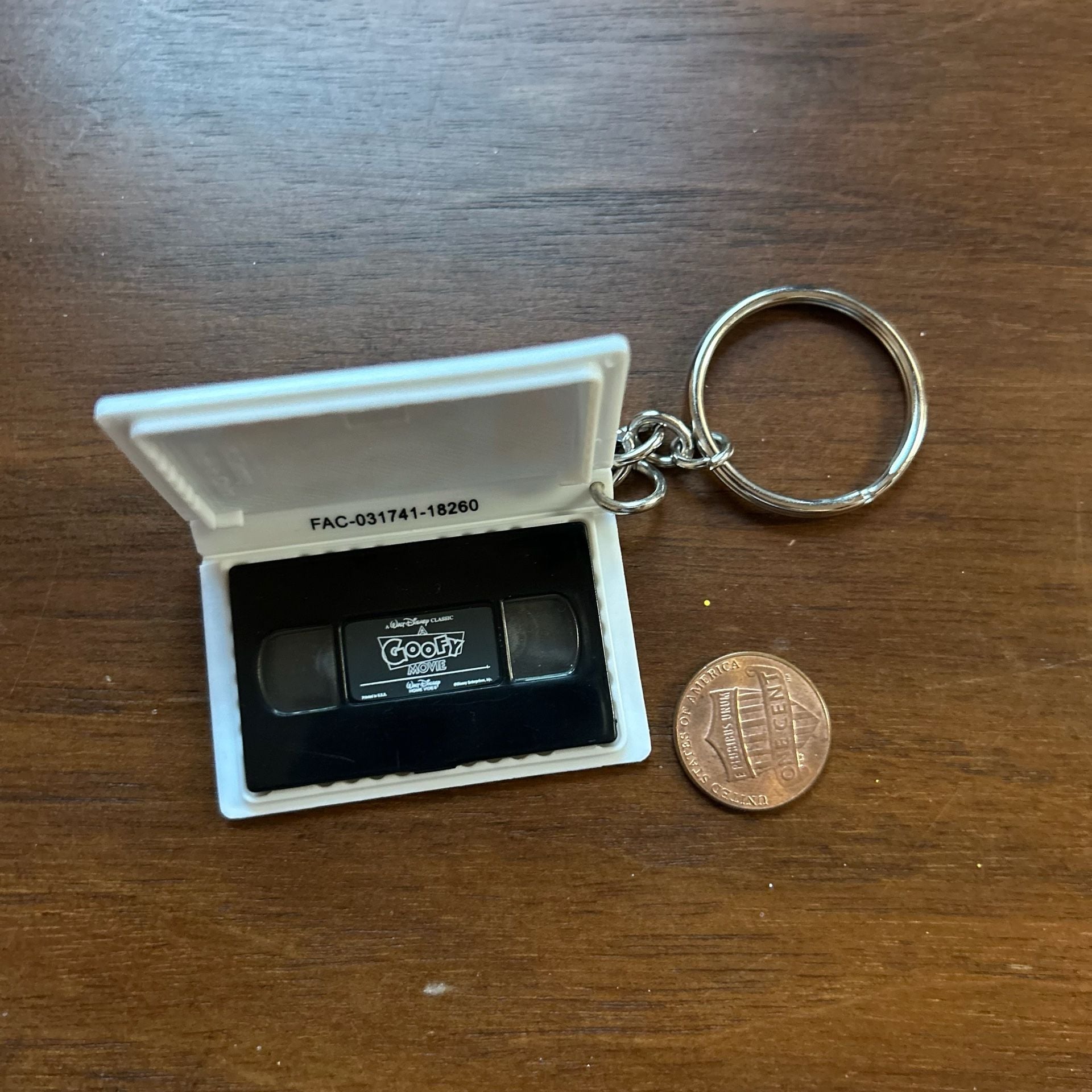 Disney A Goofy Movie Miniature VHS Tape Keychain 4