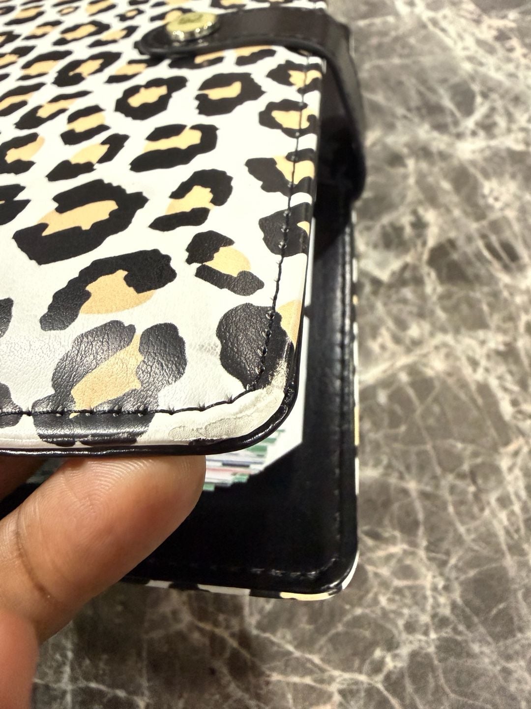52 Agenda Leopard Print Ring-Bound Personal Planner 11