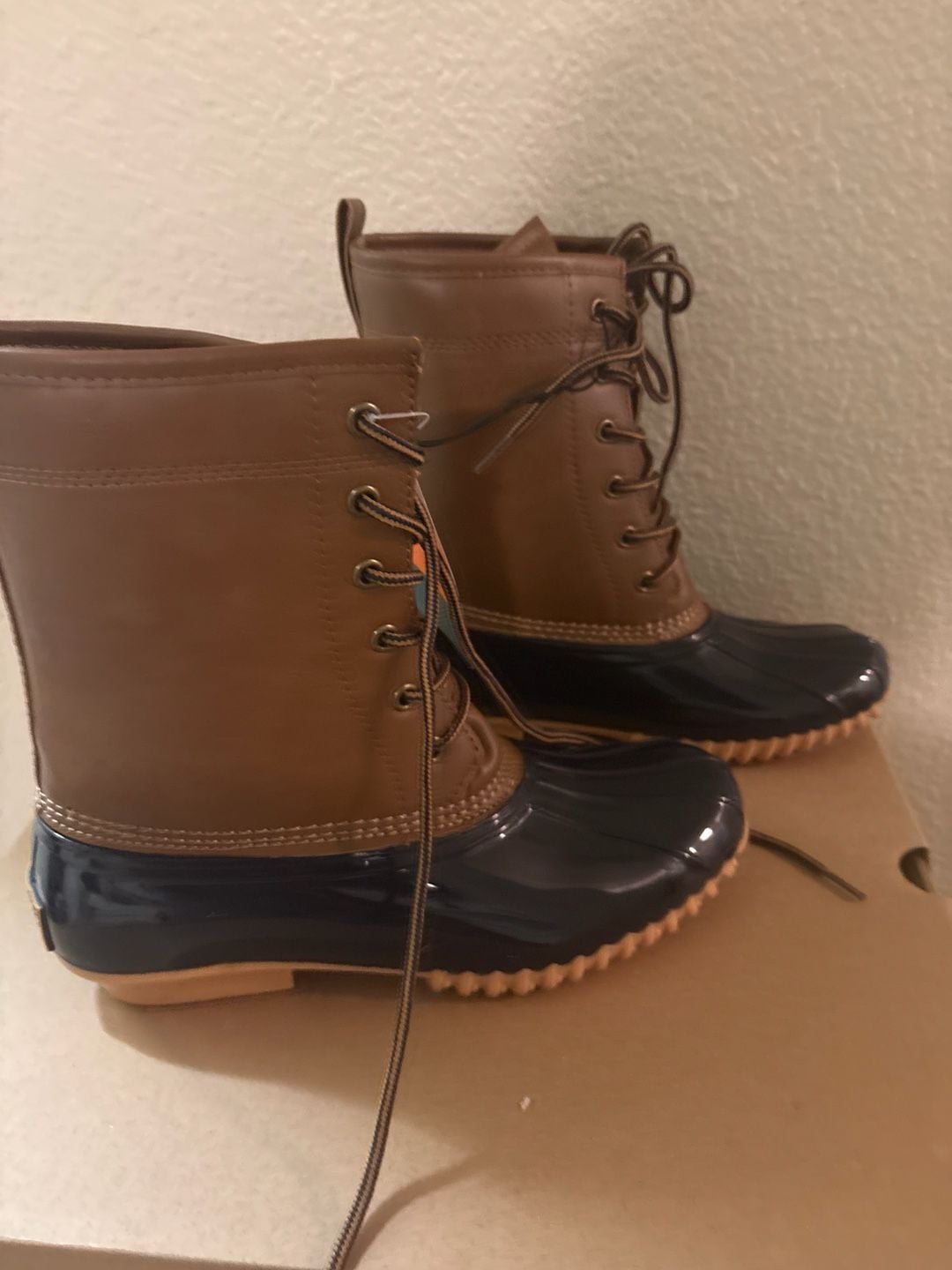 Sporto Women's Ariel Waterproof Lace-Up Duck Boots Tan and Navy 2
