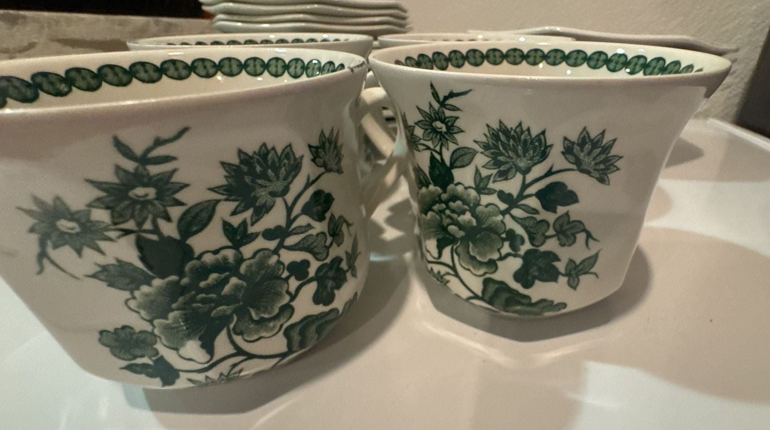 J&G Meakin Royal Staffordshire Old Pekin Ironstone Dinnerware Set 5