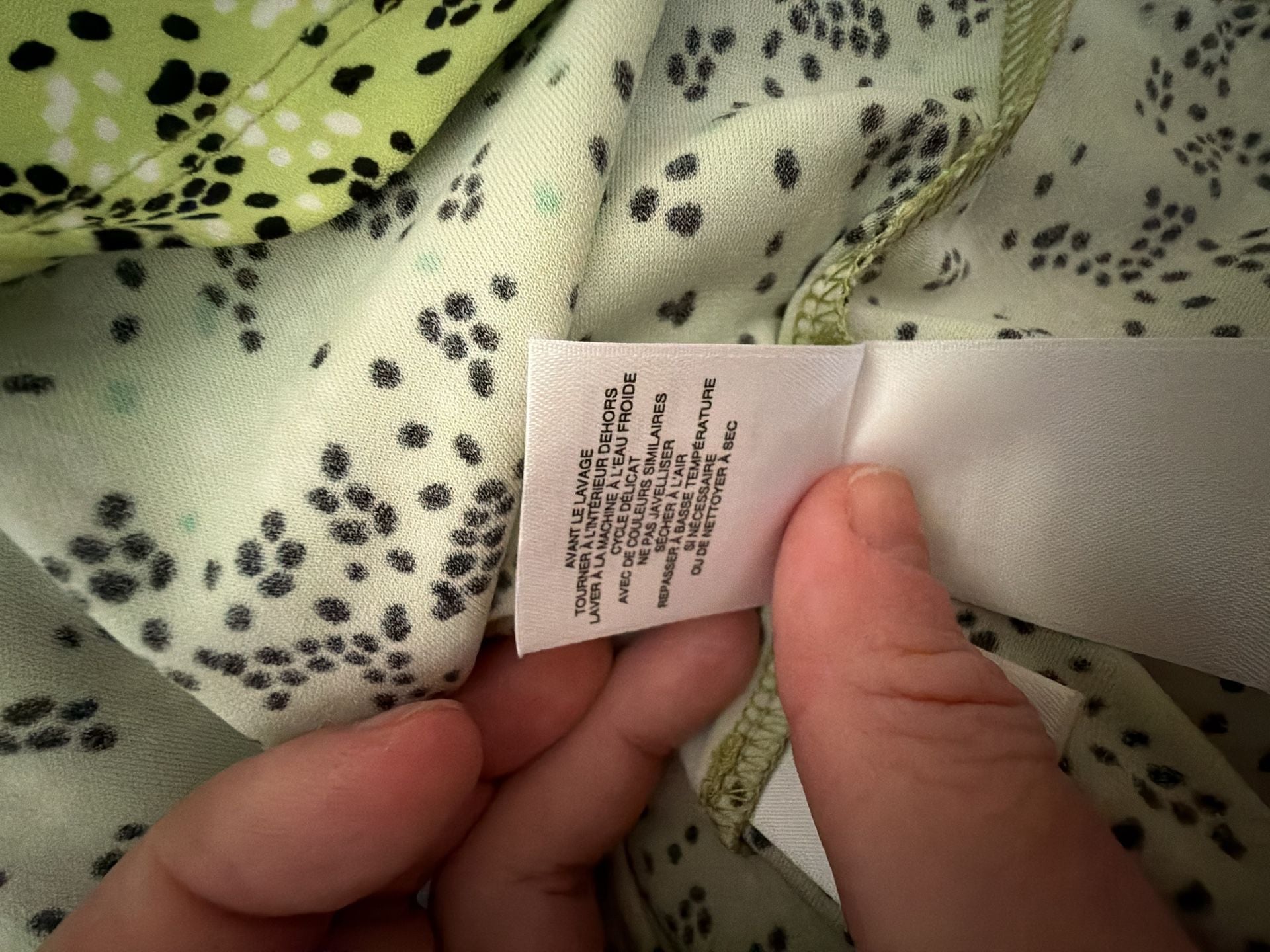 Anne Klein Women's Light Green Printed Flutter Sleeve Blouse with Gold Buttons 6