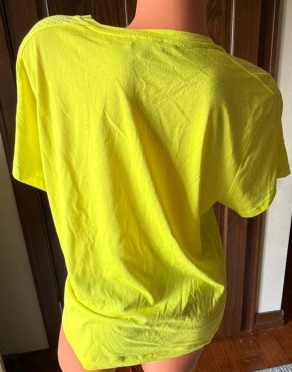 DKNY Women's Neon Yellow Short Sleeve Crewneck T-Shirt 10