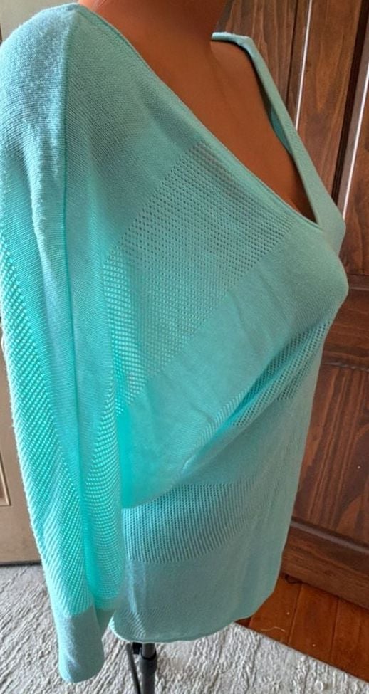 Express Women's Mint Green V-Neck Open Knit Striped Pullover Sweater 9