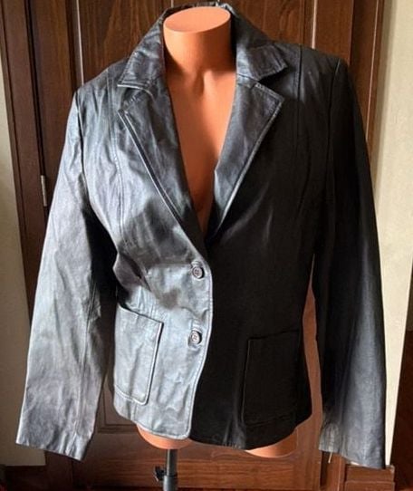 Uniform John Paul Richard Women's Genuine Leather Two-Button Blazer Jacket 2