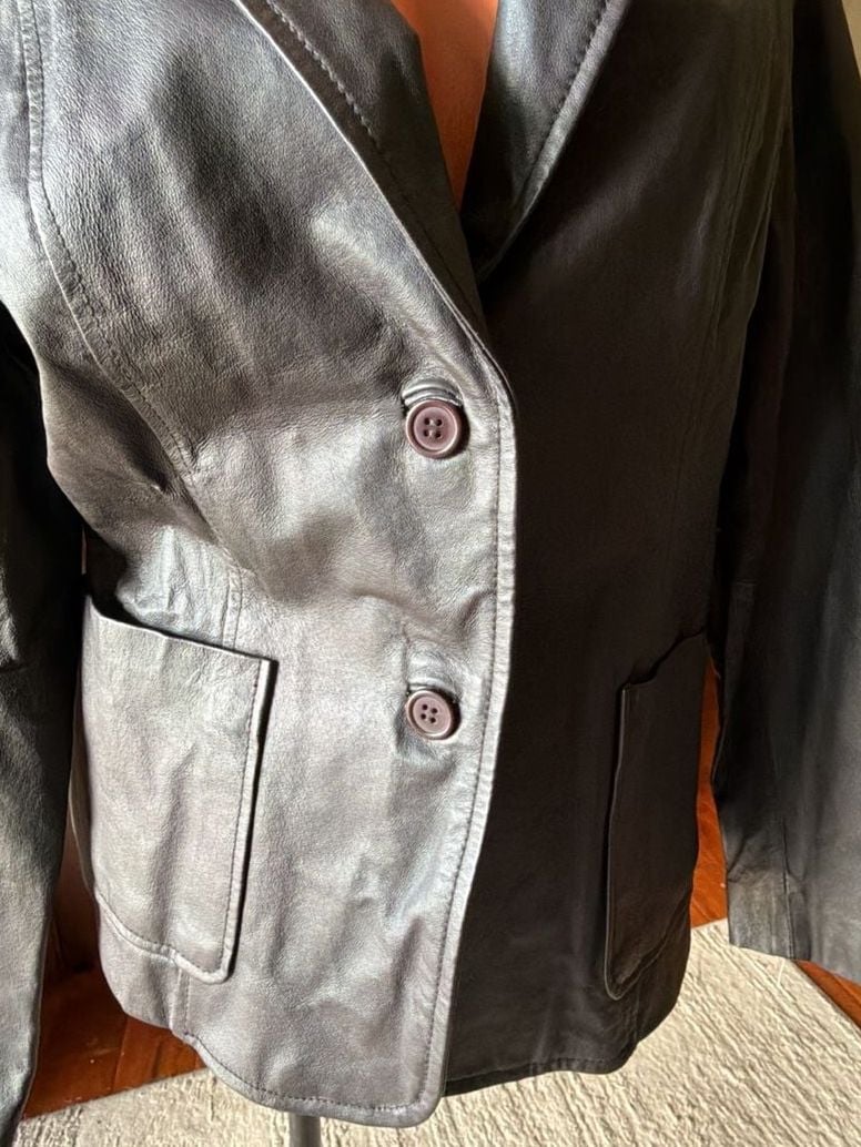 Uniform John Paul Richard Women's Genuine Leather Two-Button Blazer Jacket 4
