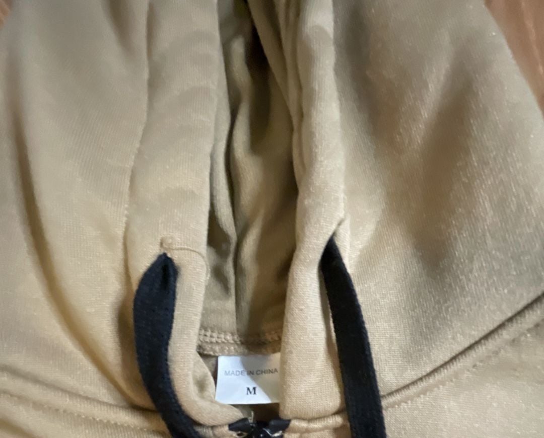 Men's Khaki Half-Zip Athletic Pullover Hoodie with Contrast Trim and Pockets 3