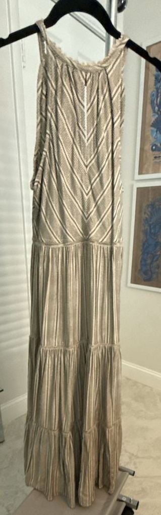 Love the Label Striped Tiered Maxi Dress with Tassel Detail and Gold Metallic Thread Size S 4